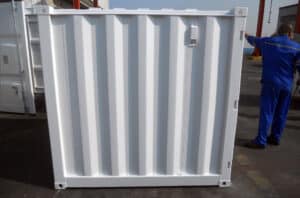 Shipping container for range of industrial use