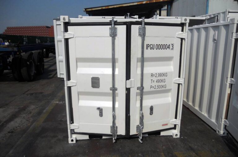 Shipping container for range of industrial use